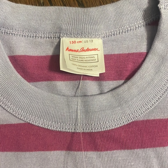 Hanna Anderson short sleeve and shorts pj set - Picture 2 of 2